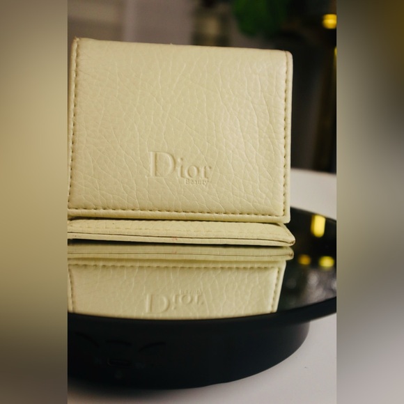 DIOR Tri-folder Leather Card Holder - Picture 2 of 5